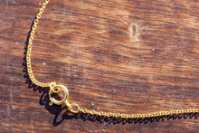 bu delicate  gold necklace