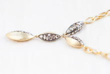 Y shaped pendant necklace