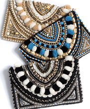 Beaded clutch purses 