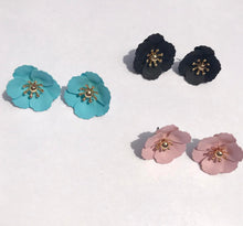 pretty flower earrings